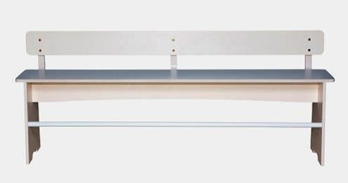 benk med laminat 120 cm -30 cm høyde 40-50 cm med fodhviler