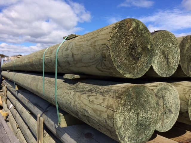 Norplay rundstokk i CU-impregnert furu – Ø18 cm