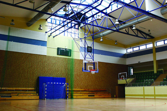 Veggmontert basketballsystem, elektrisk
