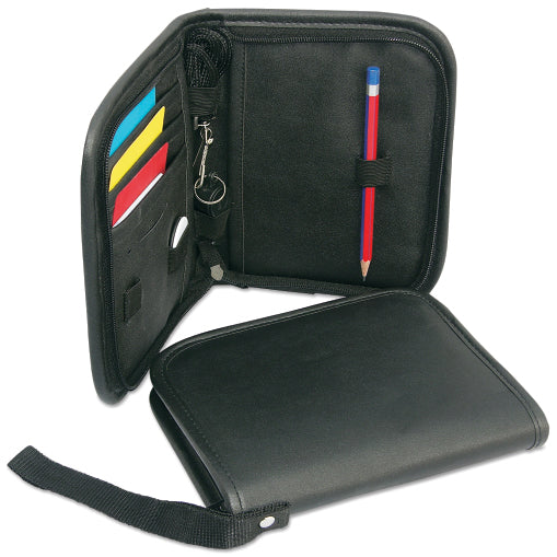 Dommeretui med innhold