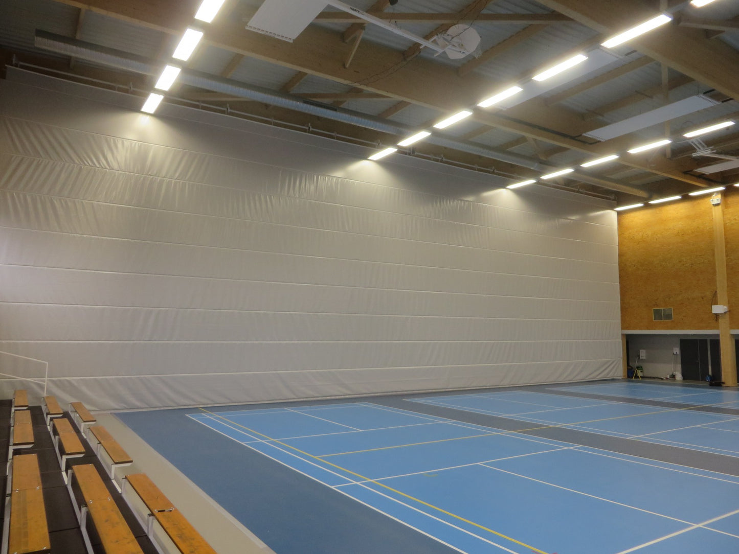 Lydskillevegg elektrisk