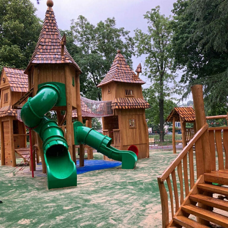 Feslott – magisk lekeplass